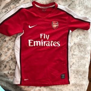 Red arsenal jersey